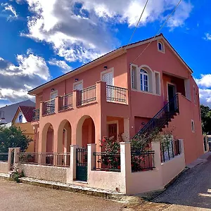  Holiday home Melissani House